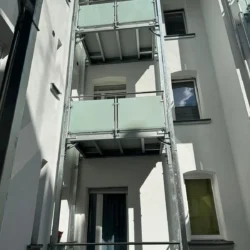 Schlosserarbeiten Aussenbalkon